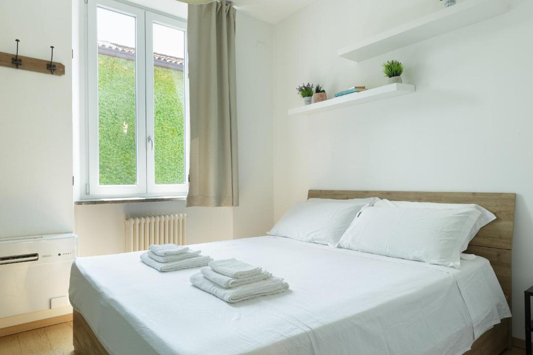 Photo of Bedroom in Como City Centre