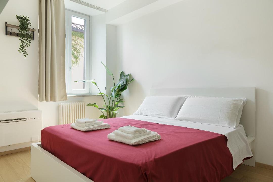 Photo of Bedroom in Como City Centre