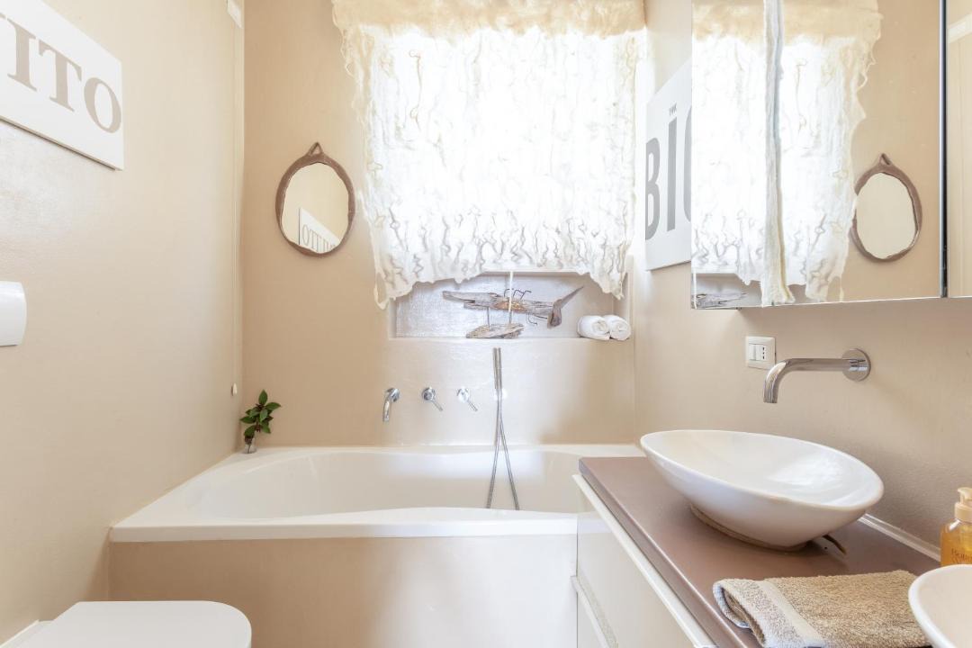 Photo of Bathroom in Ispra