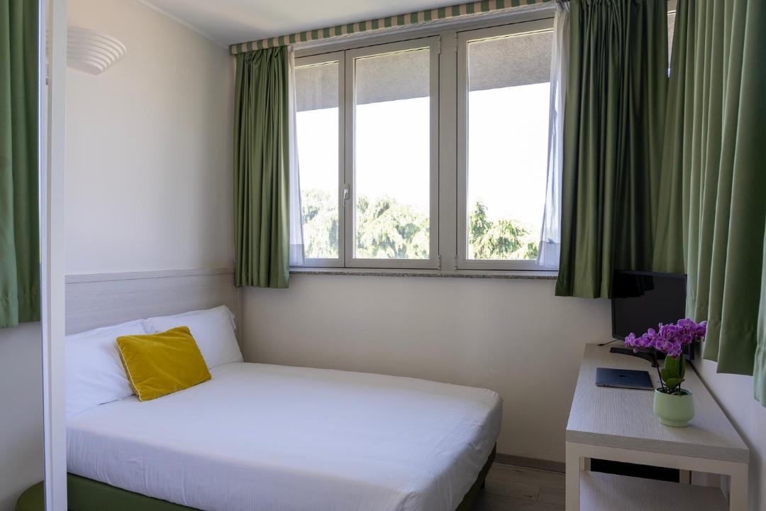 Photo of Bedroom in Pero