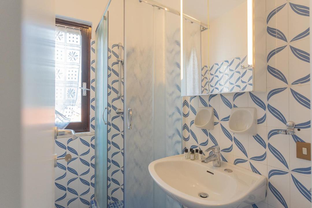 Photo of Bathroom in Nesso