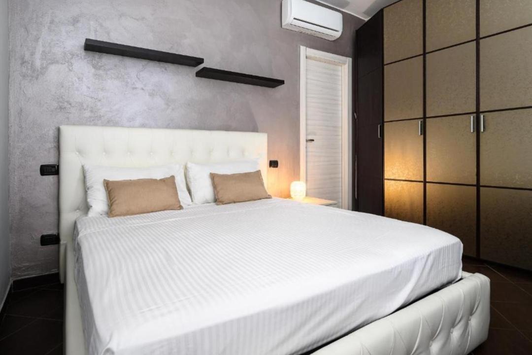 Photo of Bedroom in Cinisello Balsamo