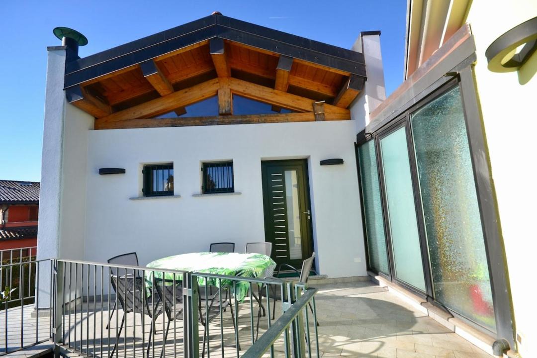 Photo of Patio Balcony in Albiolo