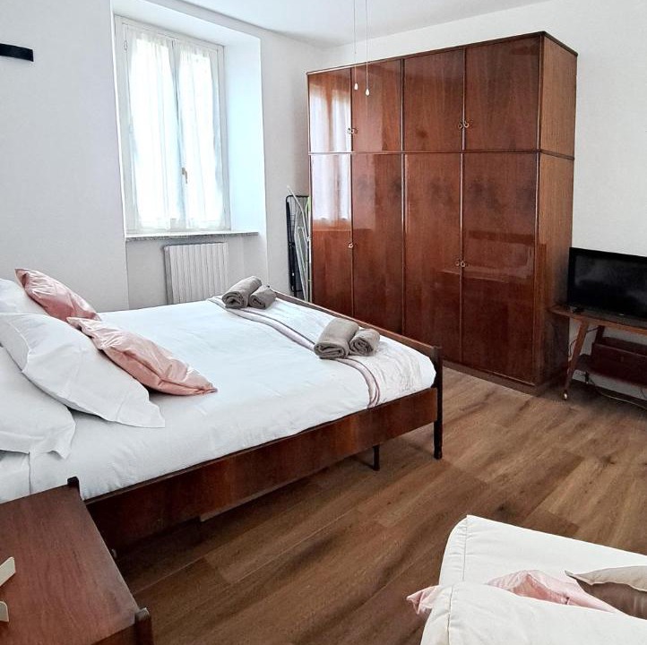 Photo of Bedroom in Como