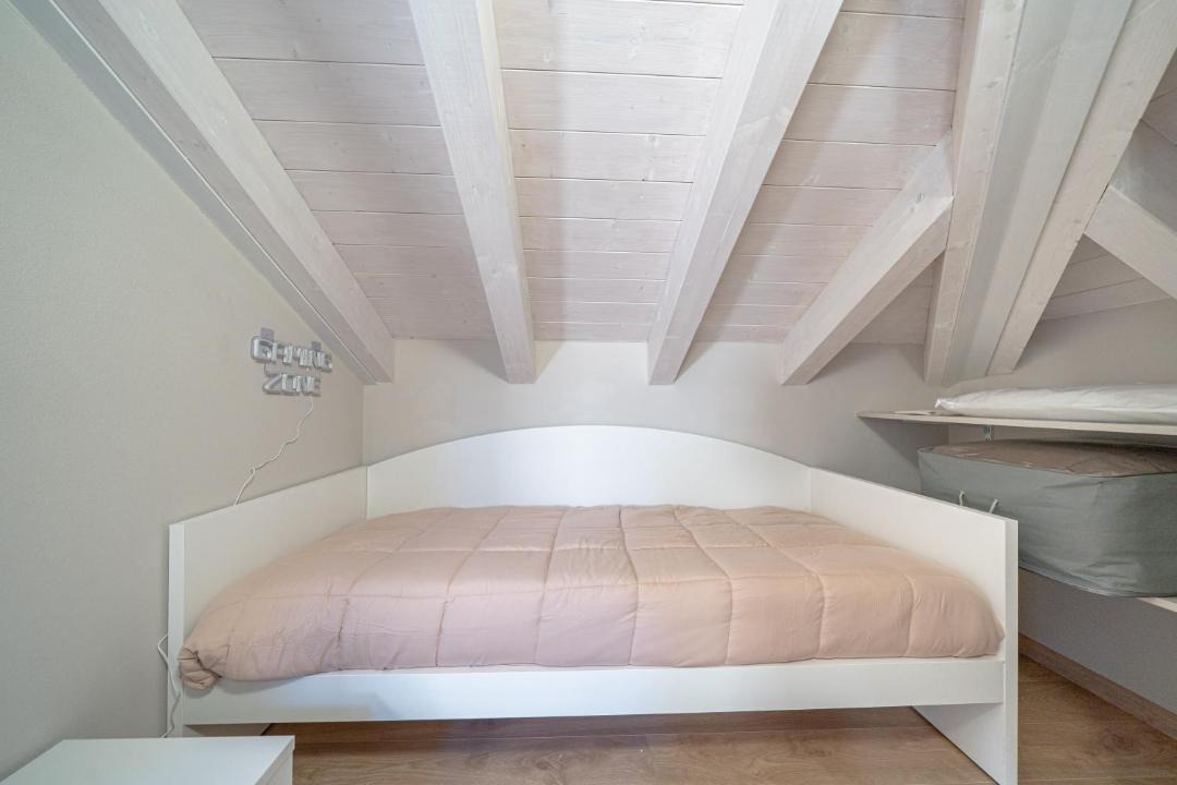 Photo of Bedroom in Colico Piano