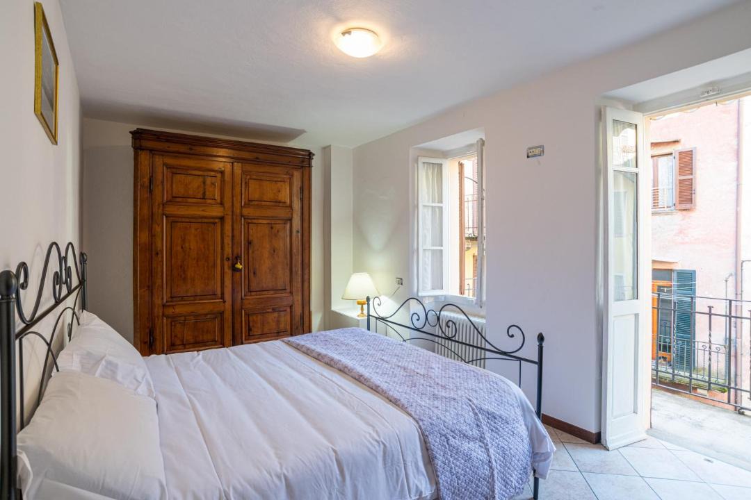 Photo of Bedroom in Colonno