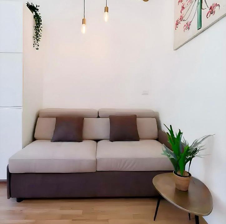 Photo of Livingroom in Tricolore