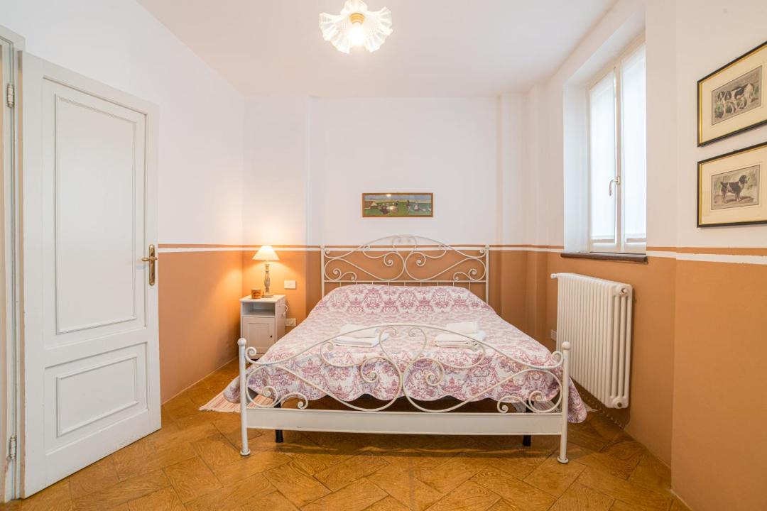 Photo of Bedroom in Villa Guardia
