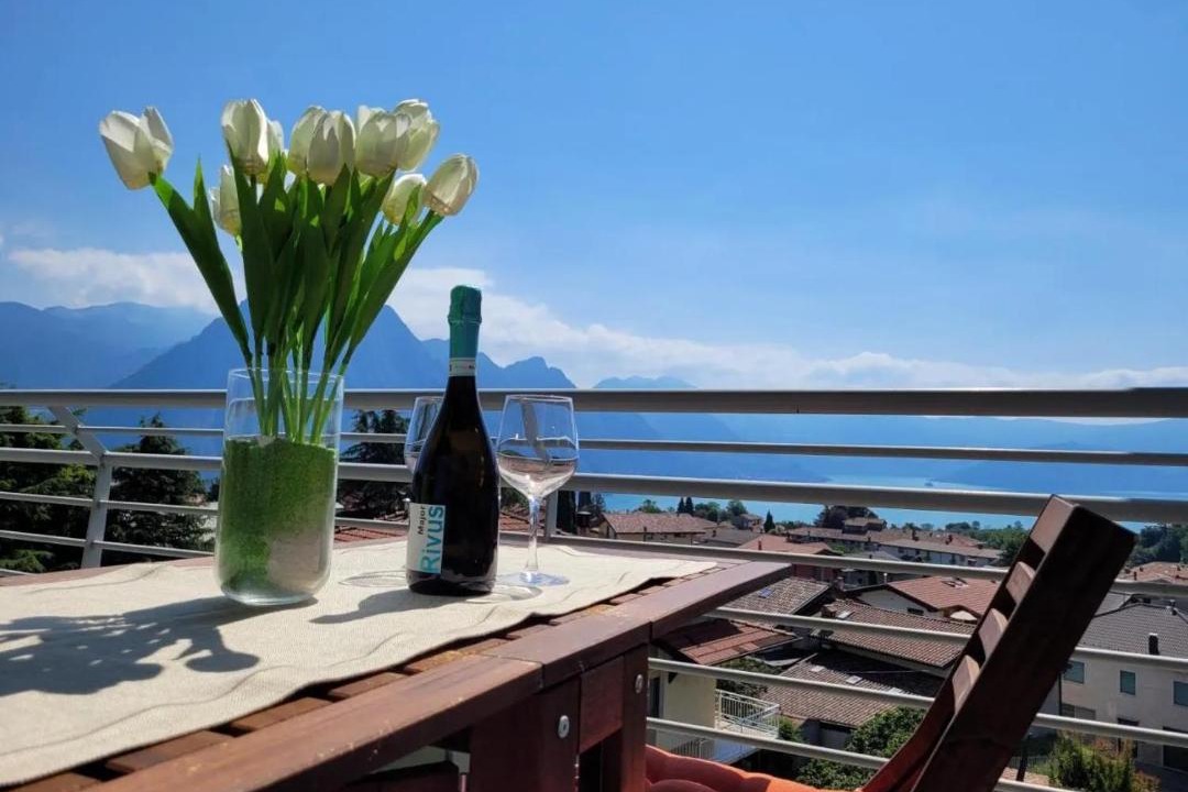 Photo of Patio Balcony in Solto Collina