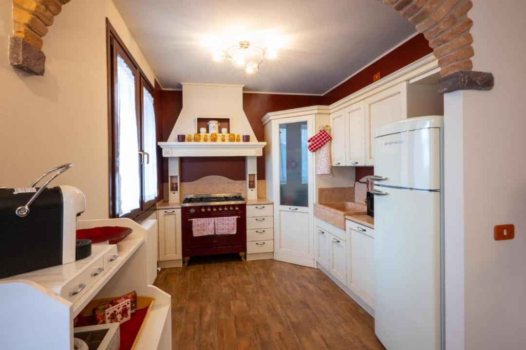 Photo of Kitchen in Ossimo