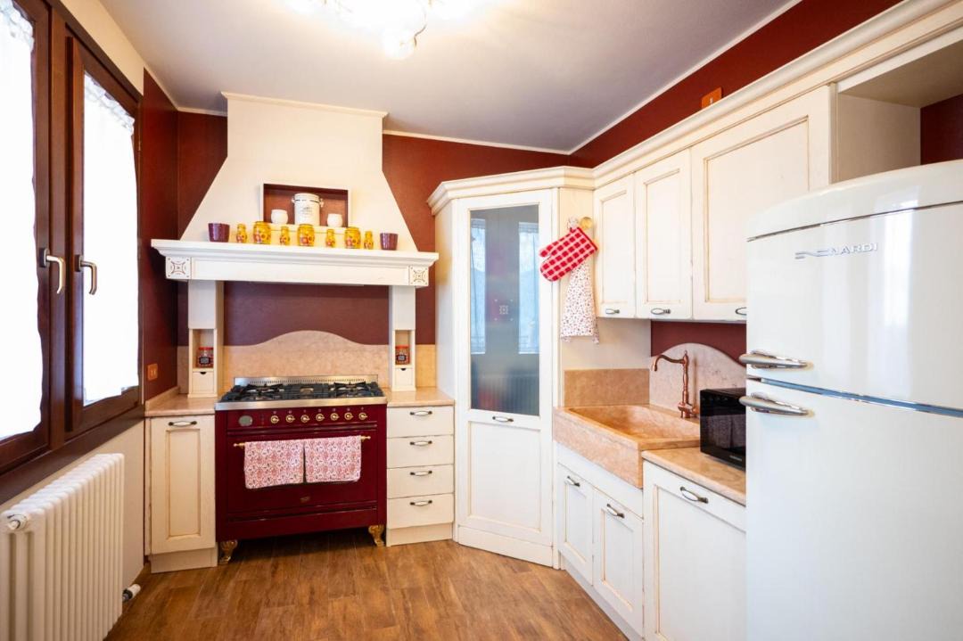 Photo of Kitchen in Ossimo