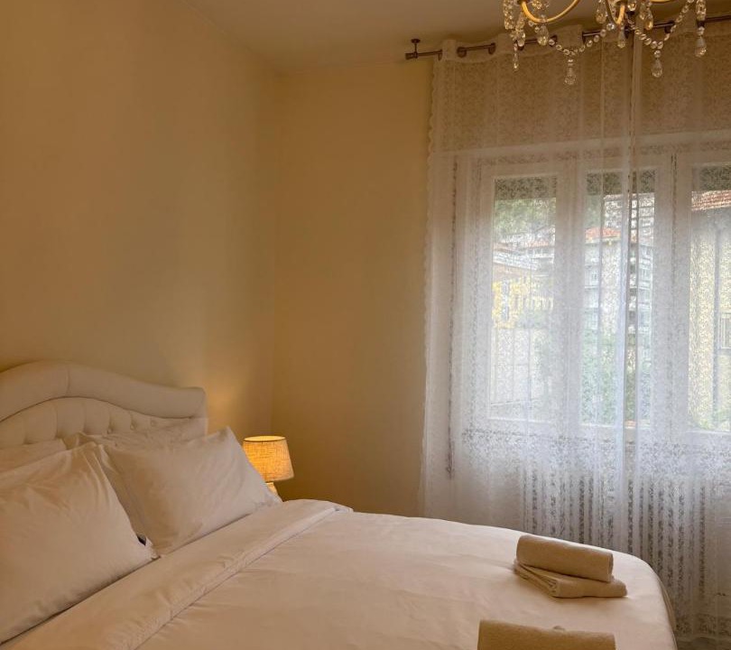 Photo of Bedroom in Como
