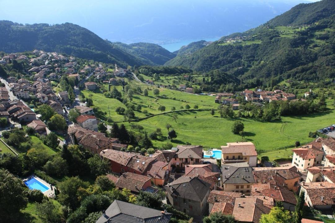 Photo of Others in Vesio