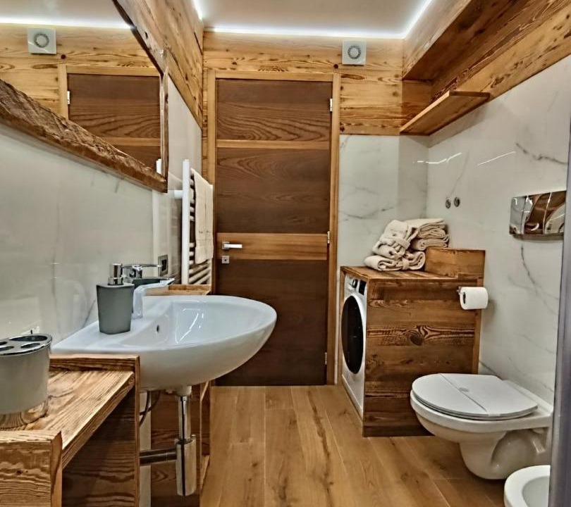 Photo of Bathroom in Aprica