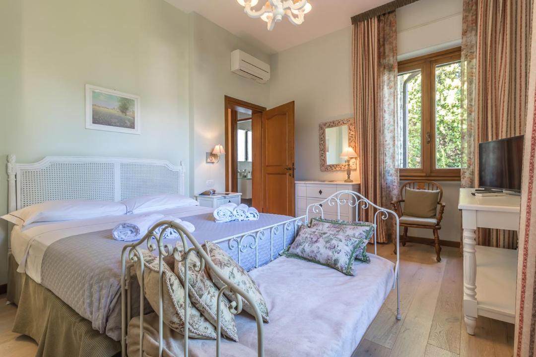 Photo of Bedroom in Menaggio