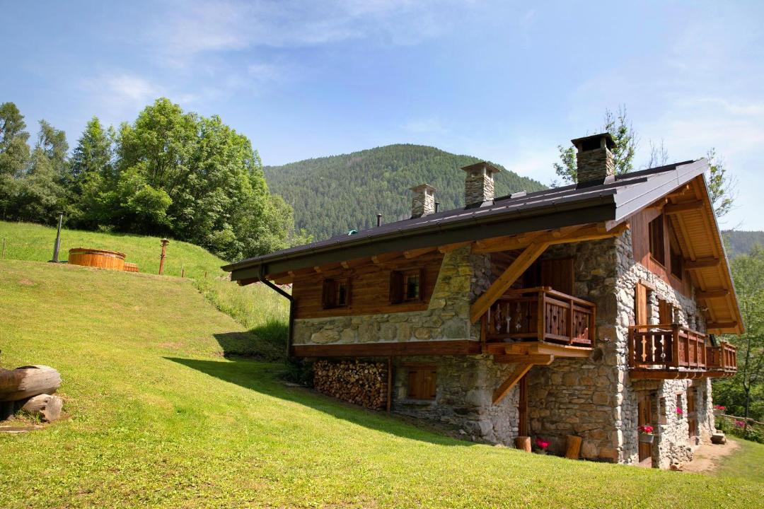 Photo of Others in Monno