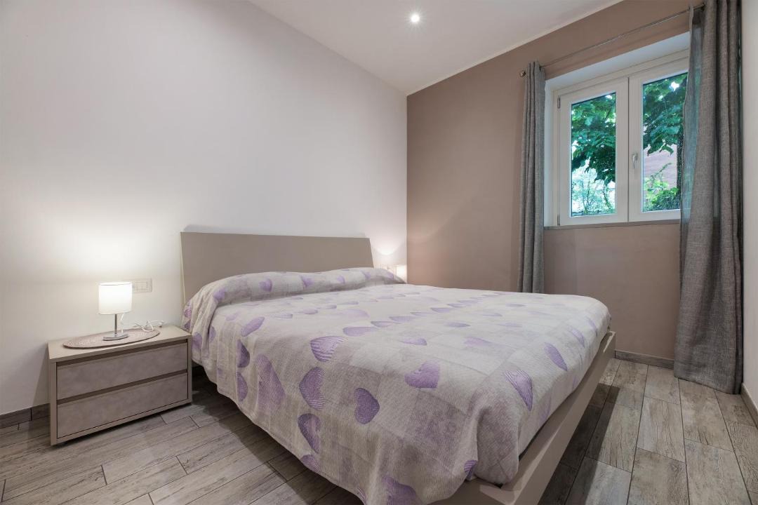 Photo of Bedroom in Lanzo d'Intelvi