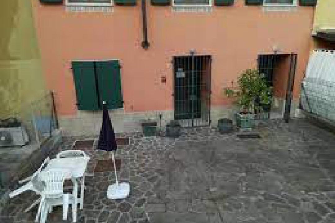 Photo of Others in Medole