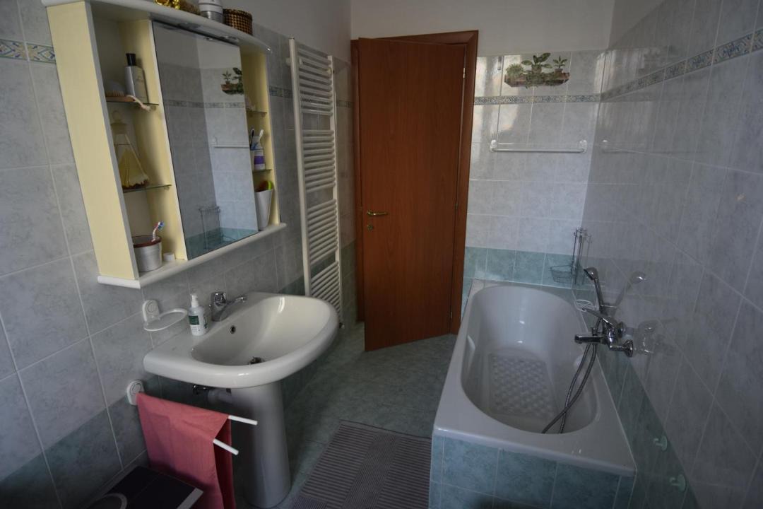 Photo of Bathroom in Angera