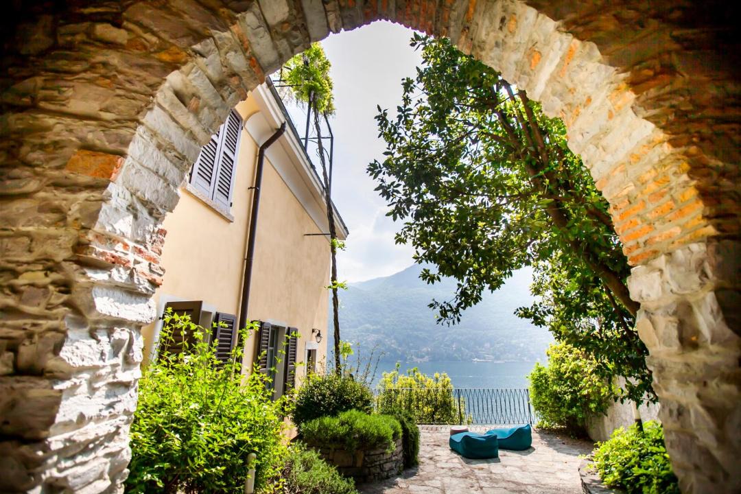 Photo of Others in Moltrasio