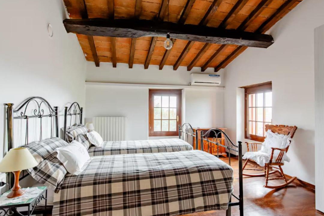 Photo of Bedroom in Montecalvo Versiggia