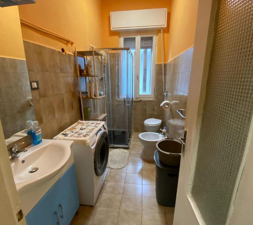 Photo of Bathroom in Mantua