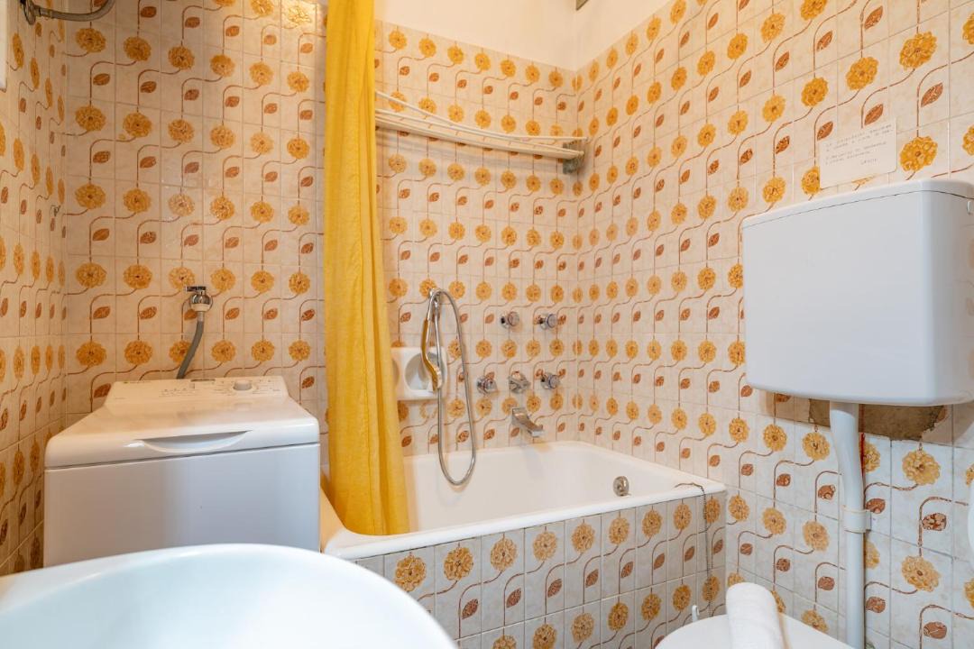 Photo of Bathroom in Moggio