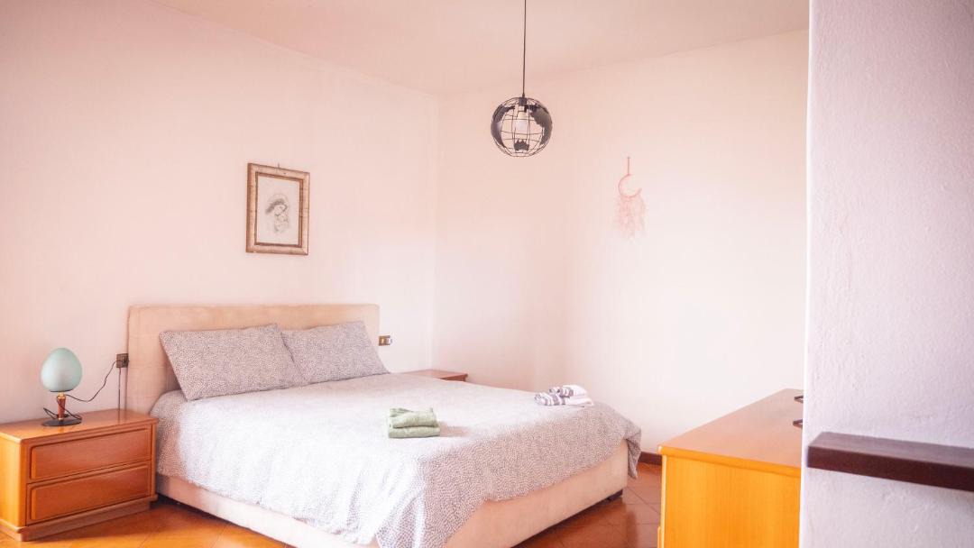 Photo of Bedroom in Angera