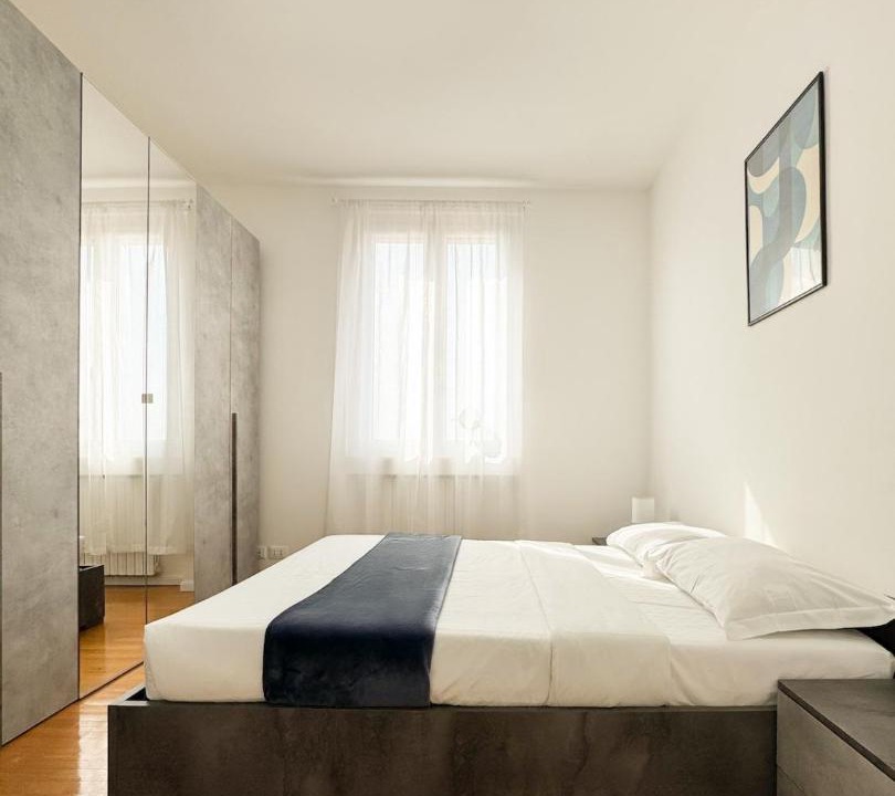 Photo of Bedroom in Tricolore