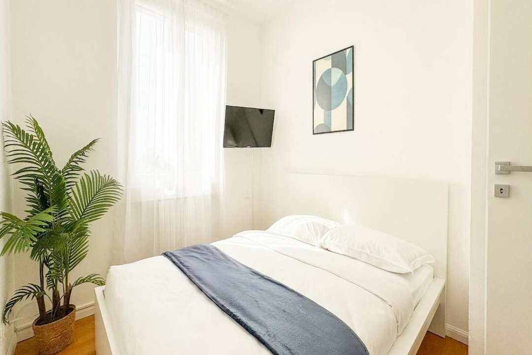 Photo of Bedroom in Tricolore