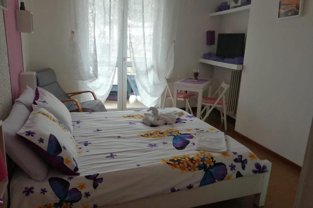 Photo of Bedroom in Lavena Ponte Tresa