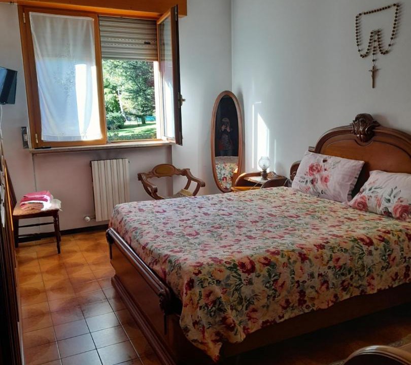 Photo of Bedroom in Carnate