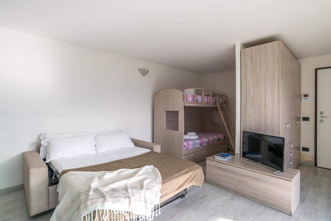 Photo of Bedroom in Mandello del Lario