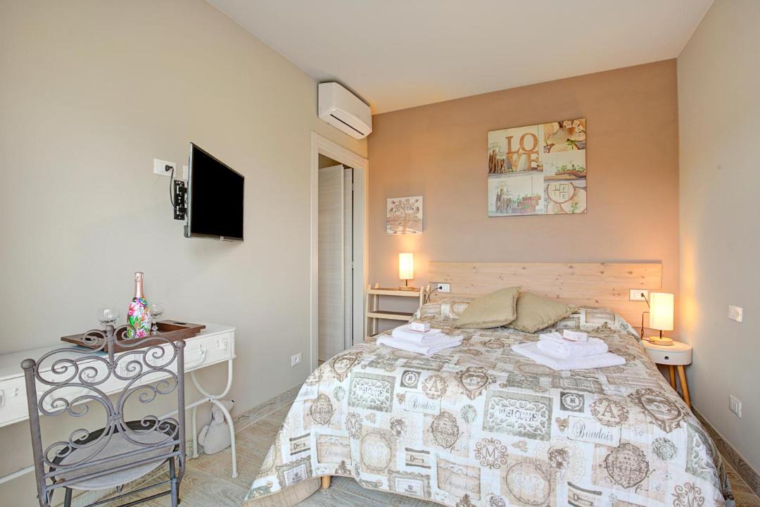Photo of Others in Cunettone-villa