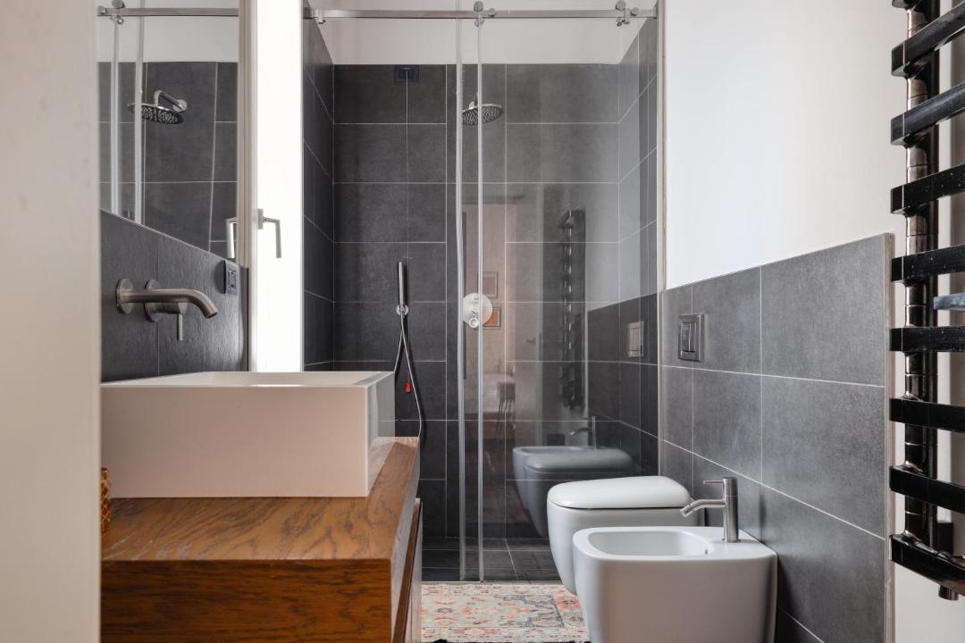 Photo of Bathroom in Magenta