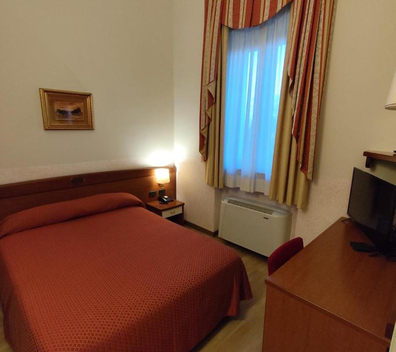 Photo of Bedroom in San Giuliano Milanese