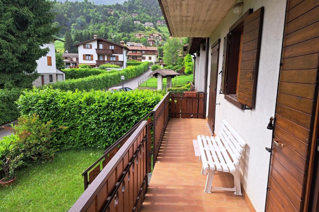 Photo of Patio Balcony in Castione della Presolana