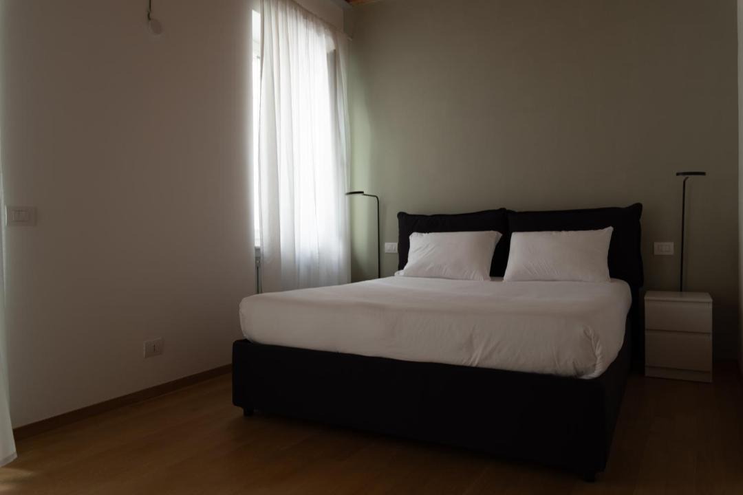 Photo of Bedroom in Lovere Old Town
