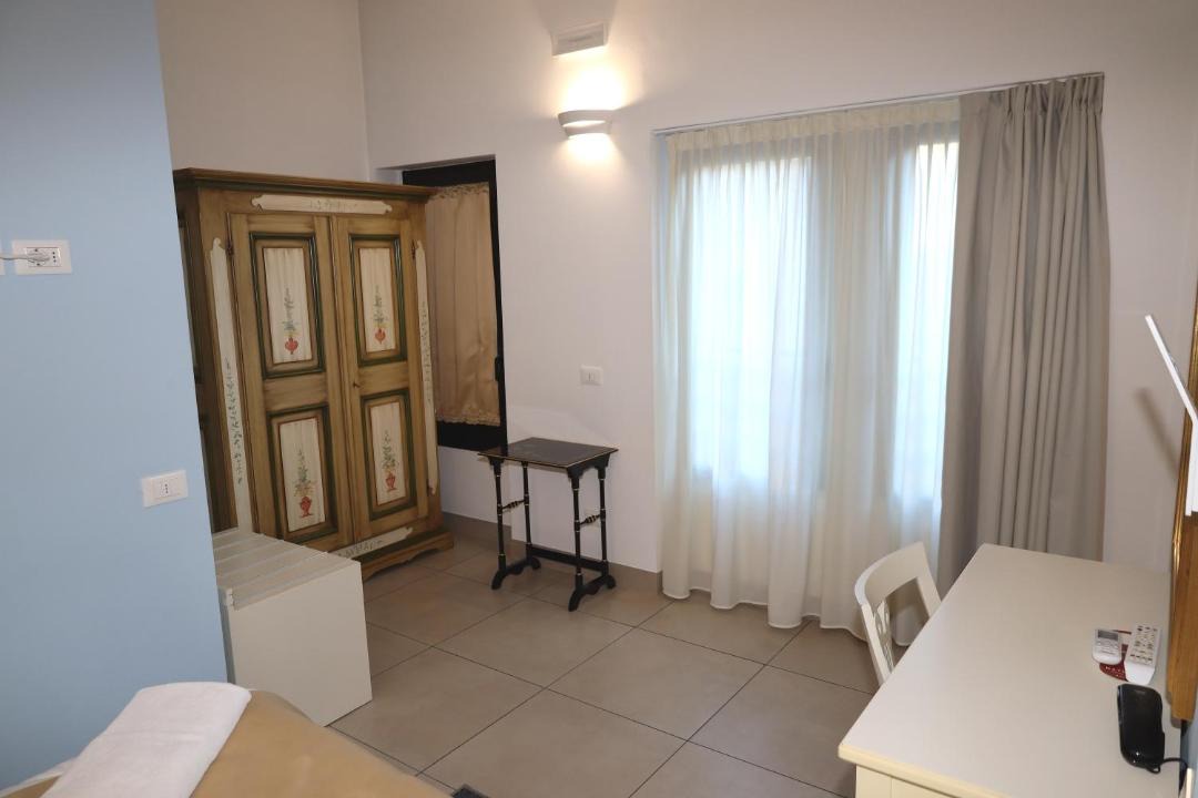 Photo of Others in Osio Sotto