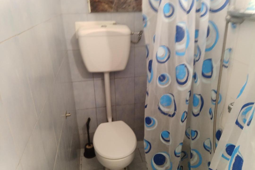 Photo of Bathroom in Tricolore