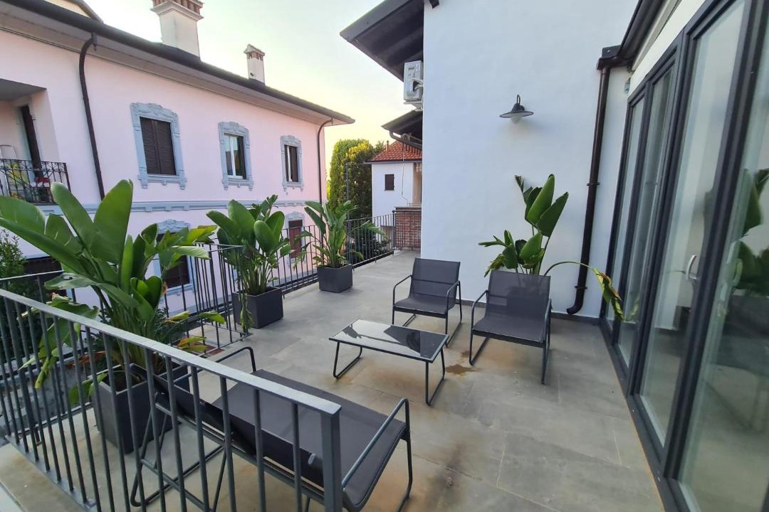 Photo of Patio Balcony in Magenta