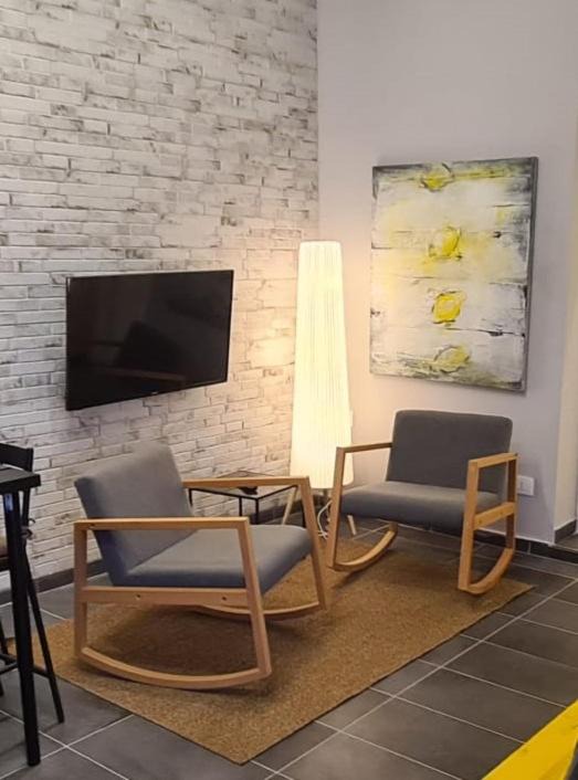 Photo of Livingroom in Magenta