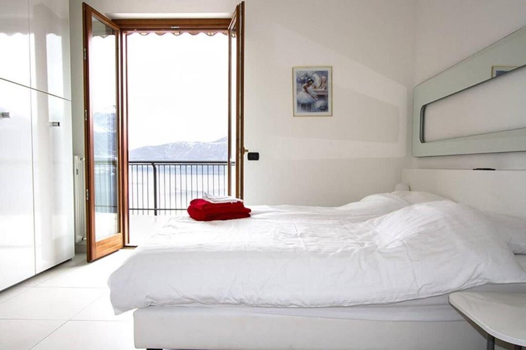 Photo of Bedroom in Brezzo di Bedero
