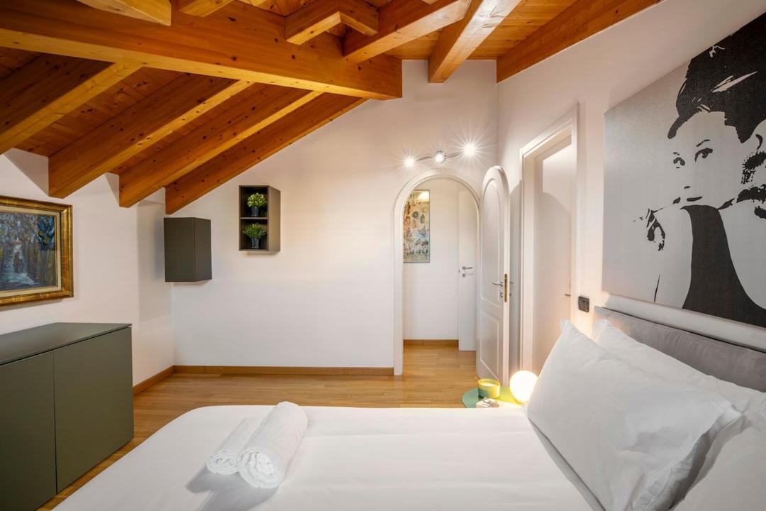 Photo of Bedroom in Rho