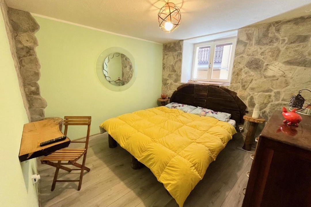 Photo of Bedroom in Berzo Demo
