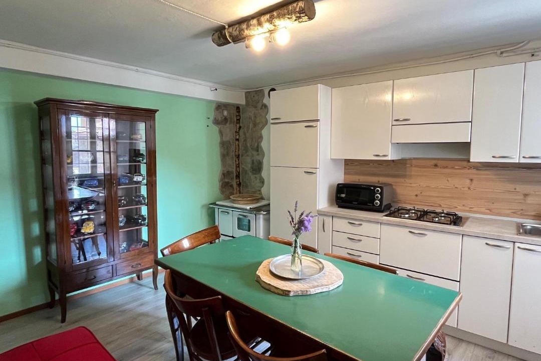 Photo of Kitchen in Berzo Demo