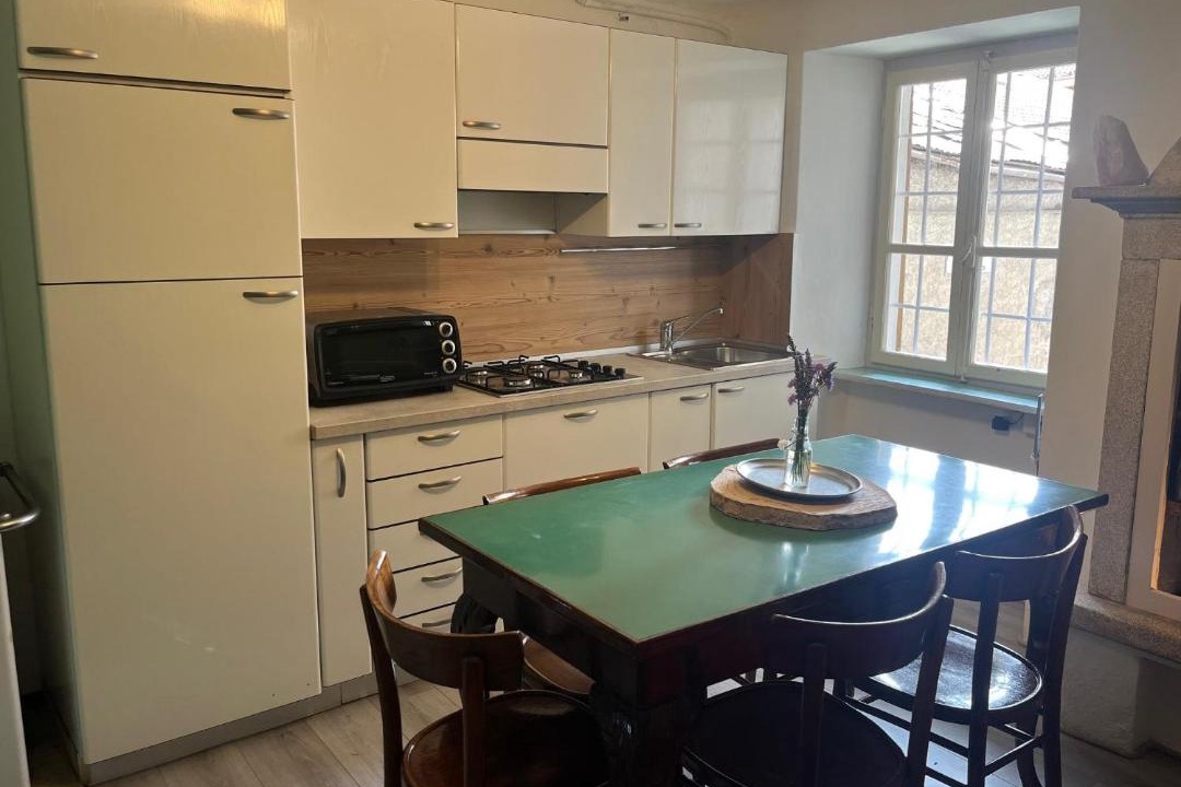 Photo of Kitchen in Berzo Demo