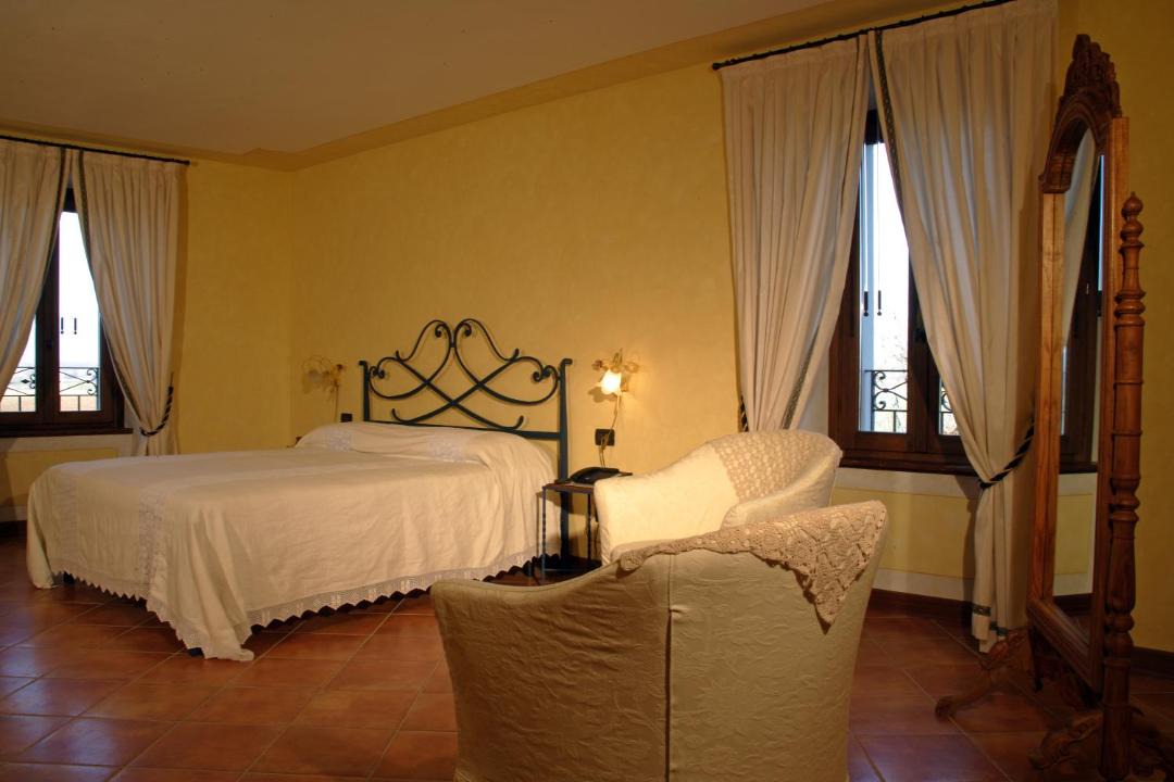 Photo of Bedroom in Bedizzole