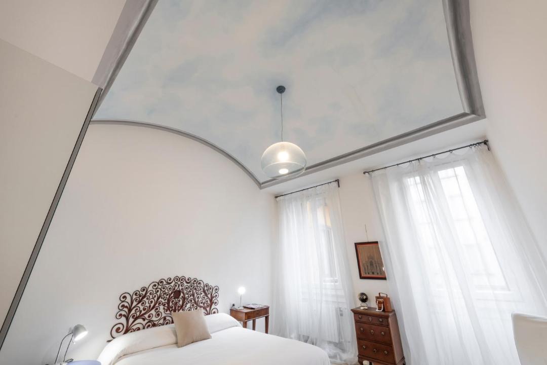 Photo of Bedroom in Magenta