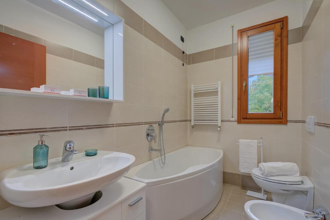 Photo of Bathroom in Laveno